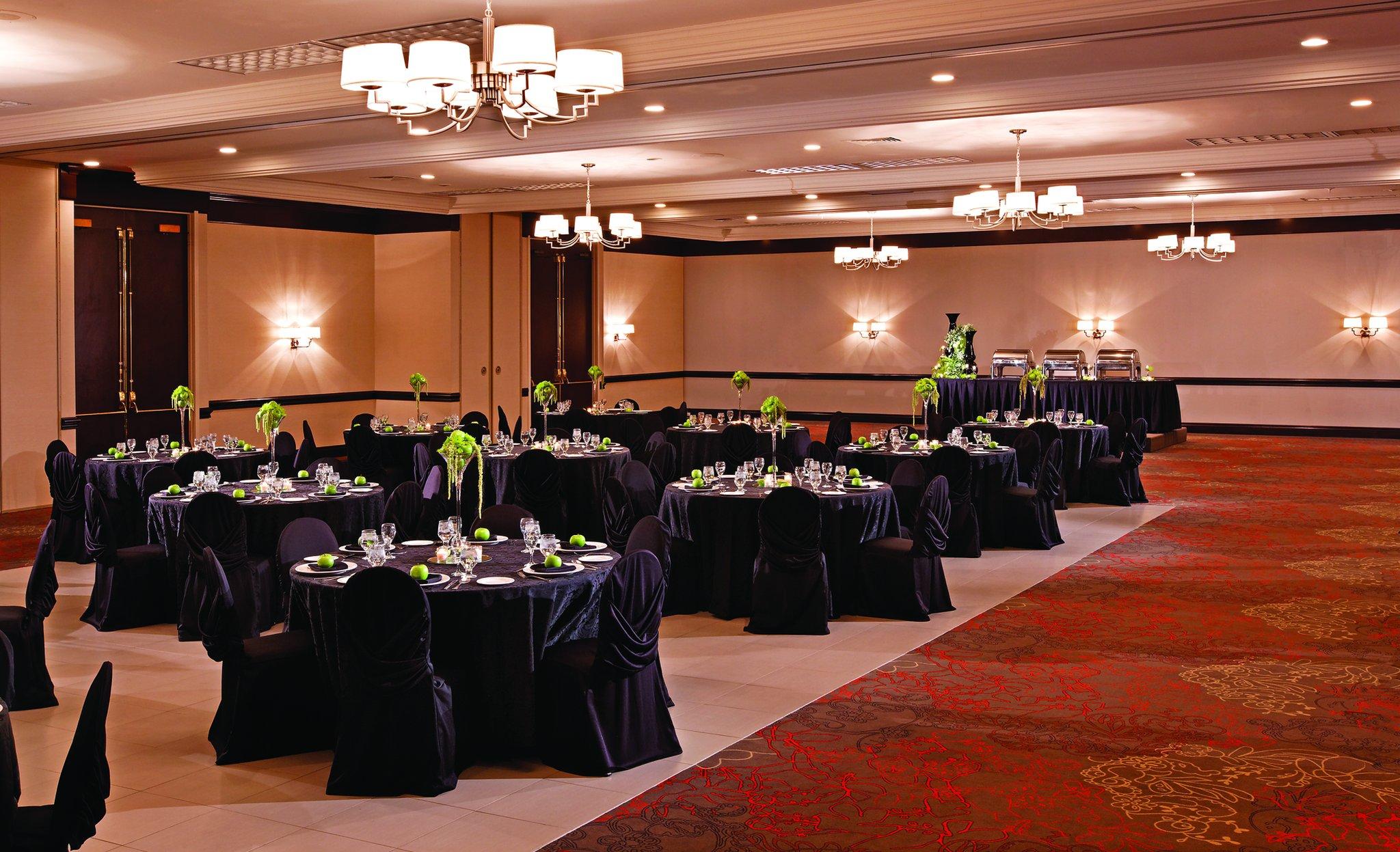 Holiday Inn Burlington Conference Centre By Ihg Restoran fotoğraf