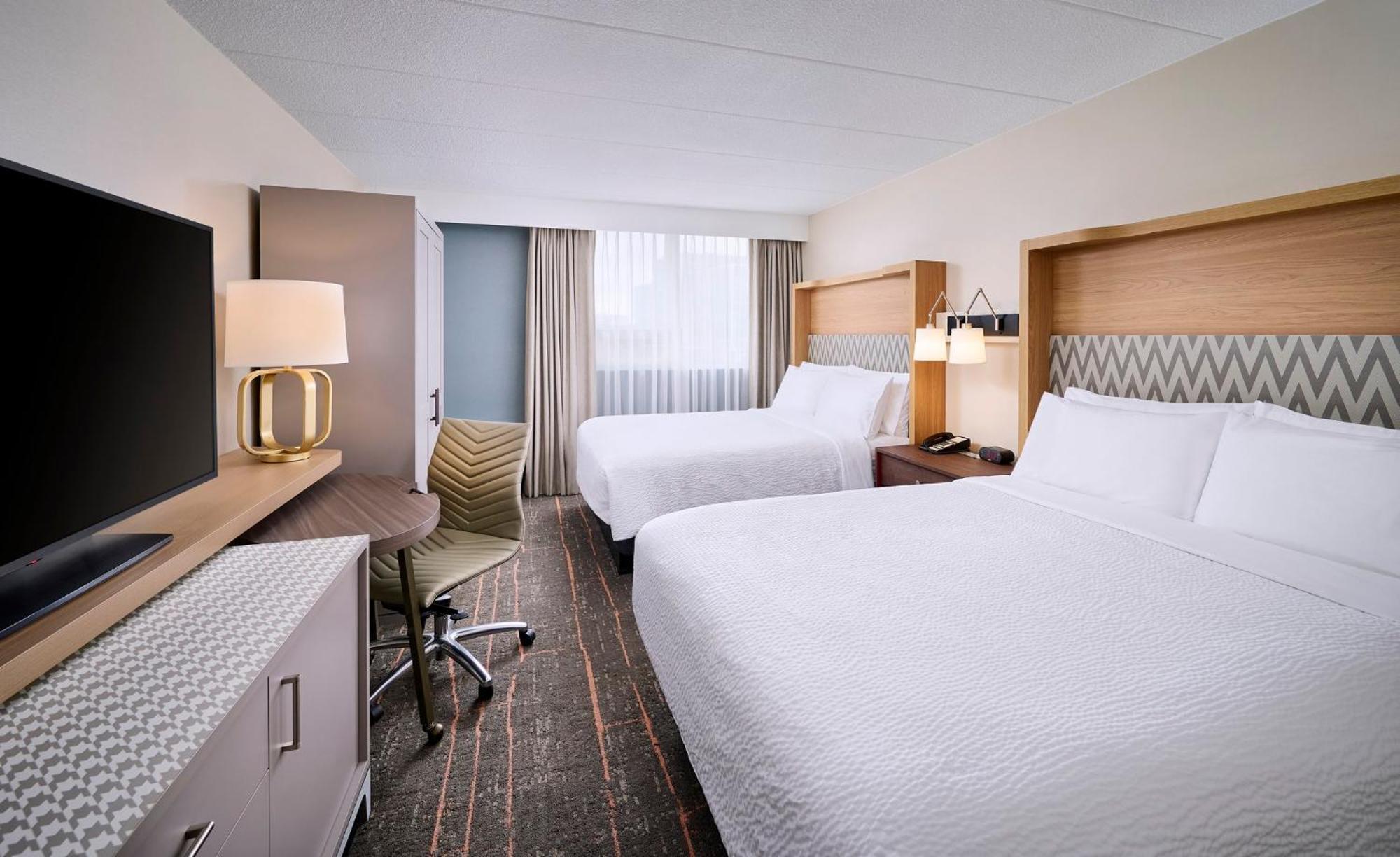 Holiday Inn Burlington Conference Centre By Ihg Dış mekan fotoğraf