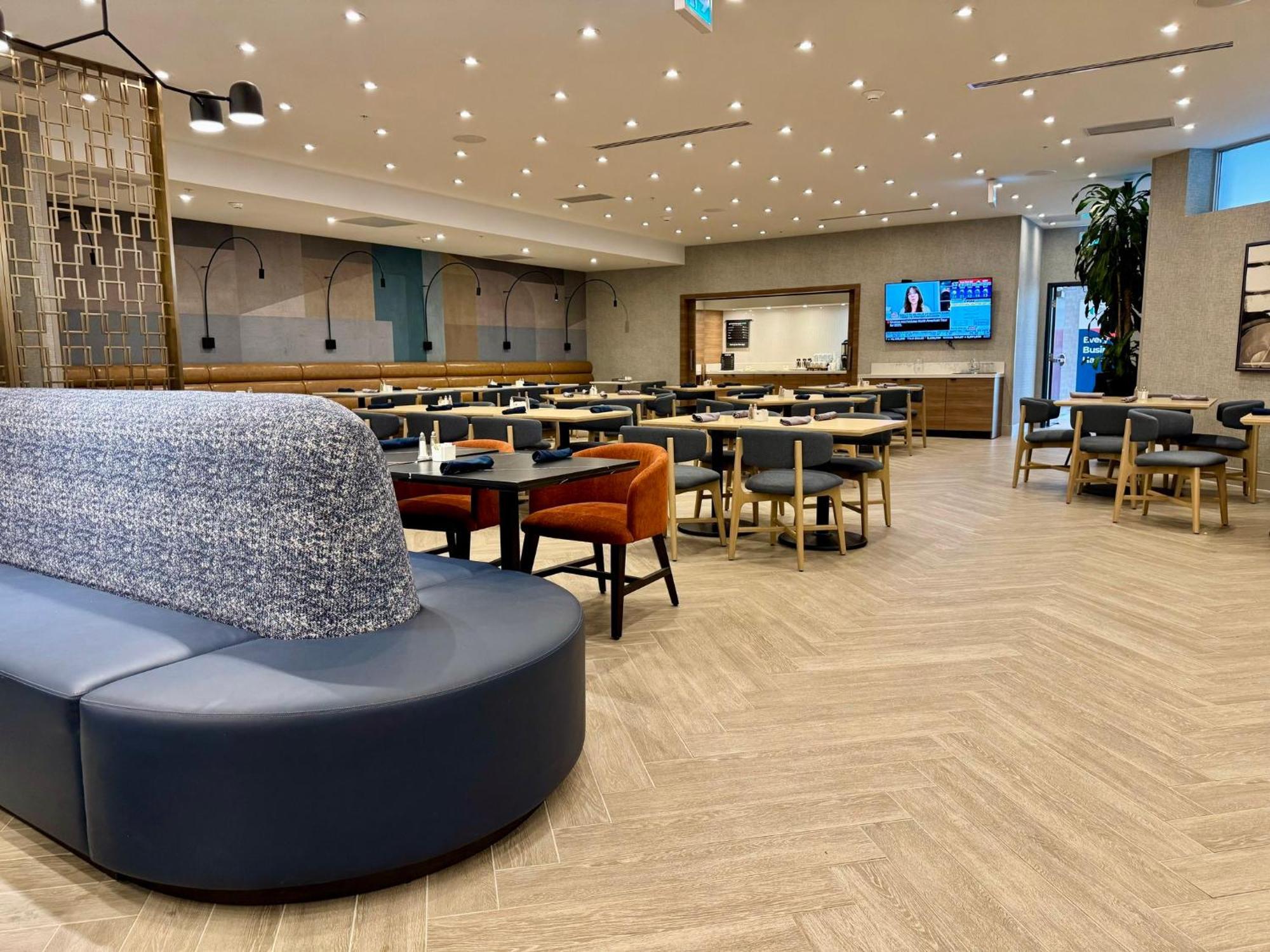 Holiday Inn Burlington Conference Centre By Ihg Dış mekan fotoğraf