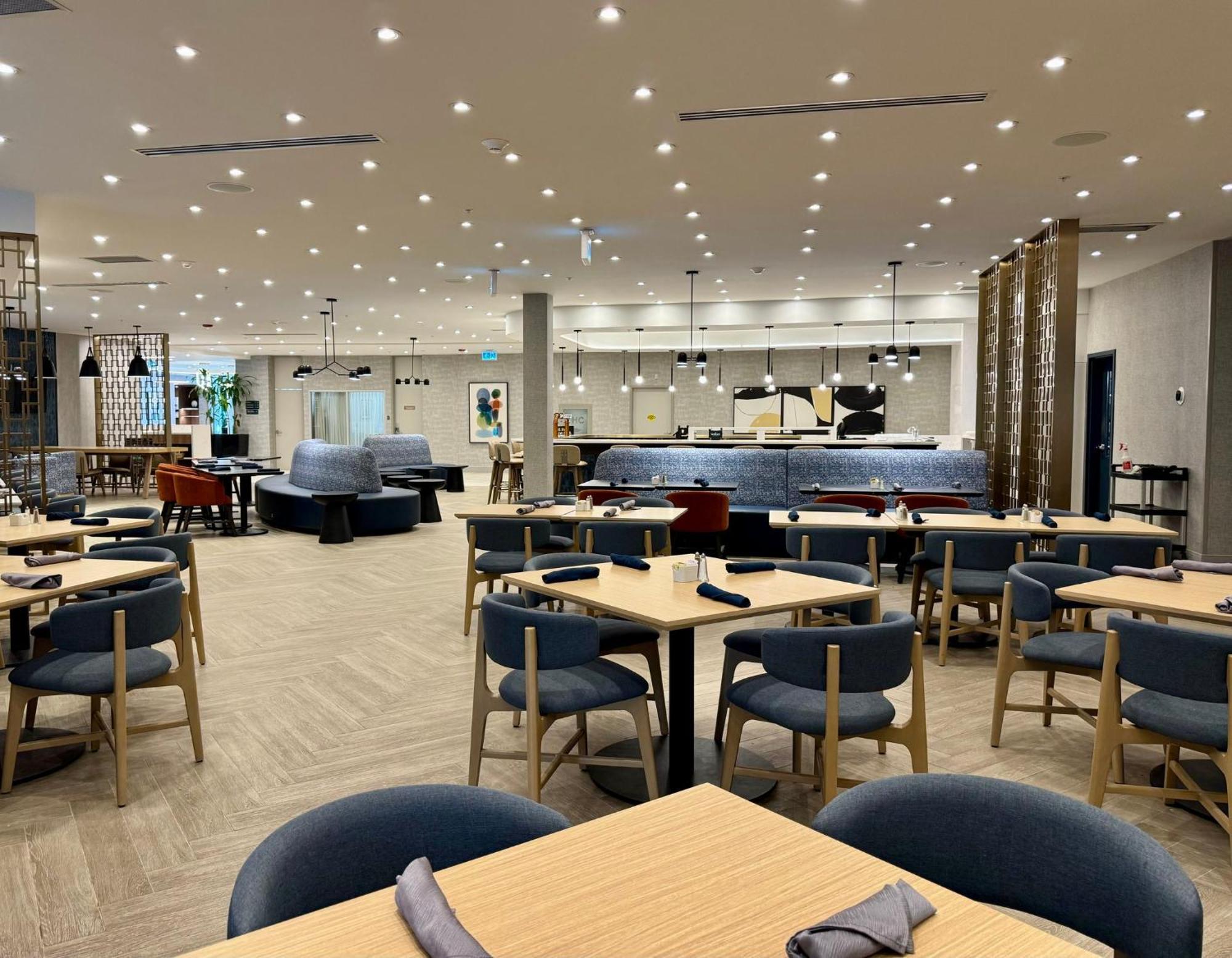 Holiday Inn Burlington Conference Centre By Ihg Dış mekan fotoğraf