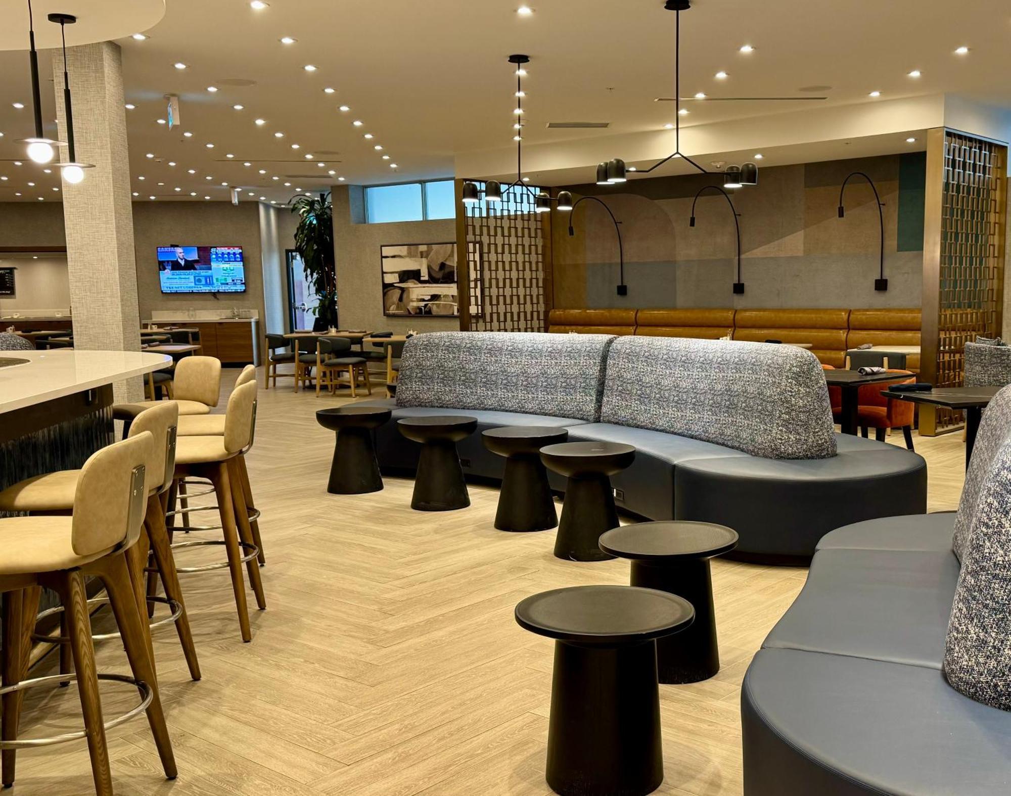 Holiday Inn Burlington Conference Centre By Ihg Dış mekan fotoğraf
