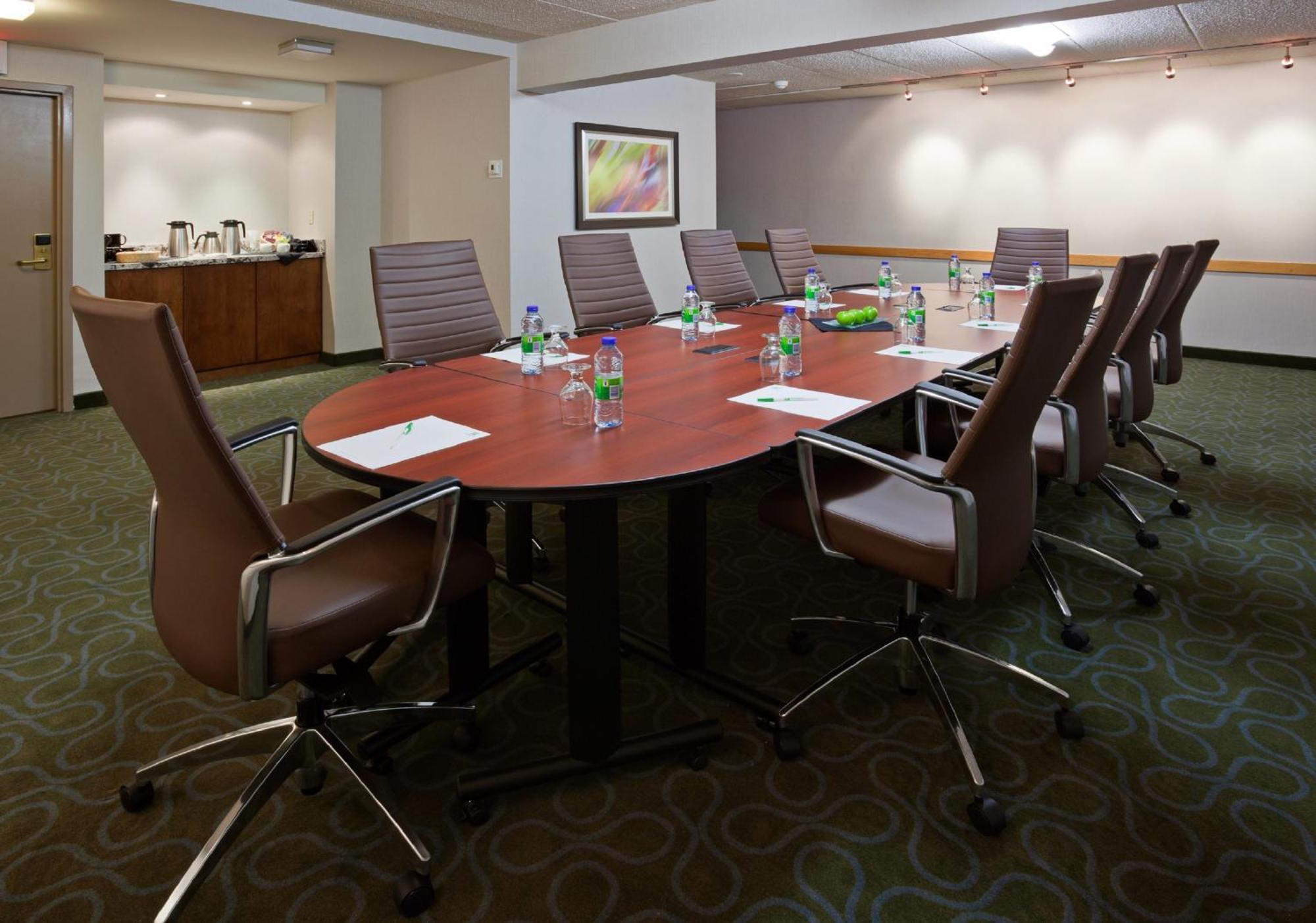 Holiday Inn Burlington Conference Centre By Ihg Dış mekan fotoğraf
