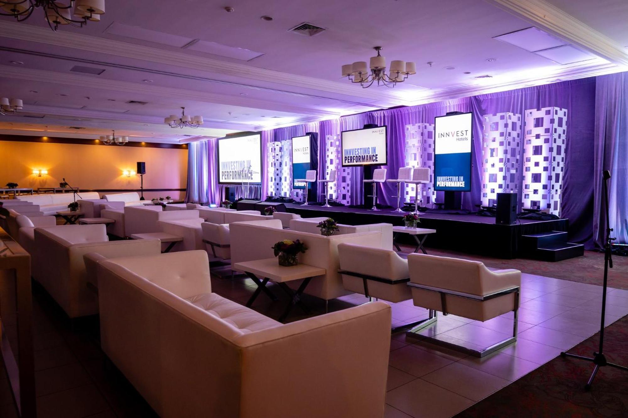 Holiday Inn Burlington Conference Centre By Ihg Dış mekan fotoğraf