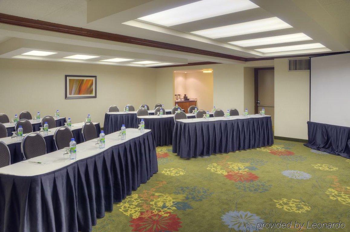 Holiday Inn Burlington Conference Centre By Ihg Konforlar fotoğraf